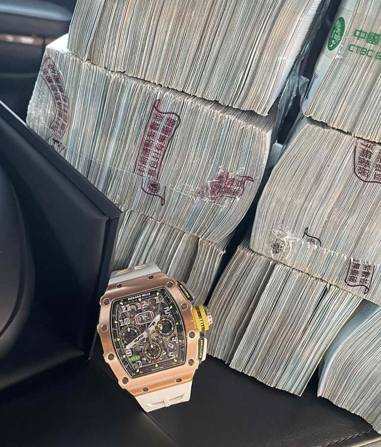 台北高級腕錶買賣,台北R M腕錶,台北勞力士,台北pp,台北ap,台北名錶借款